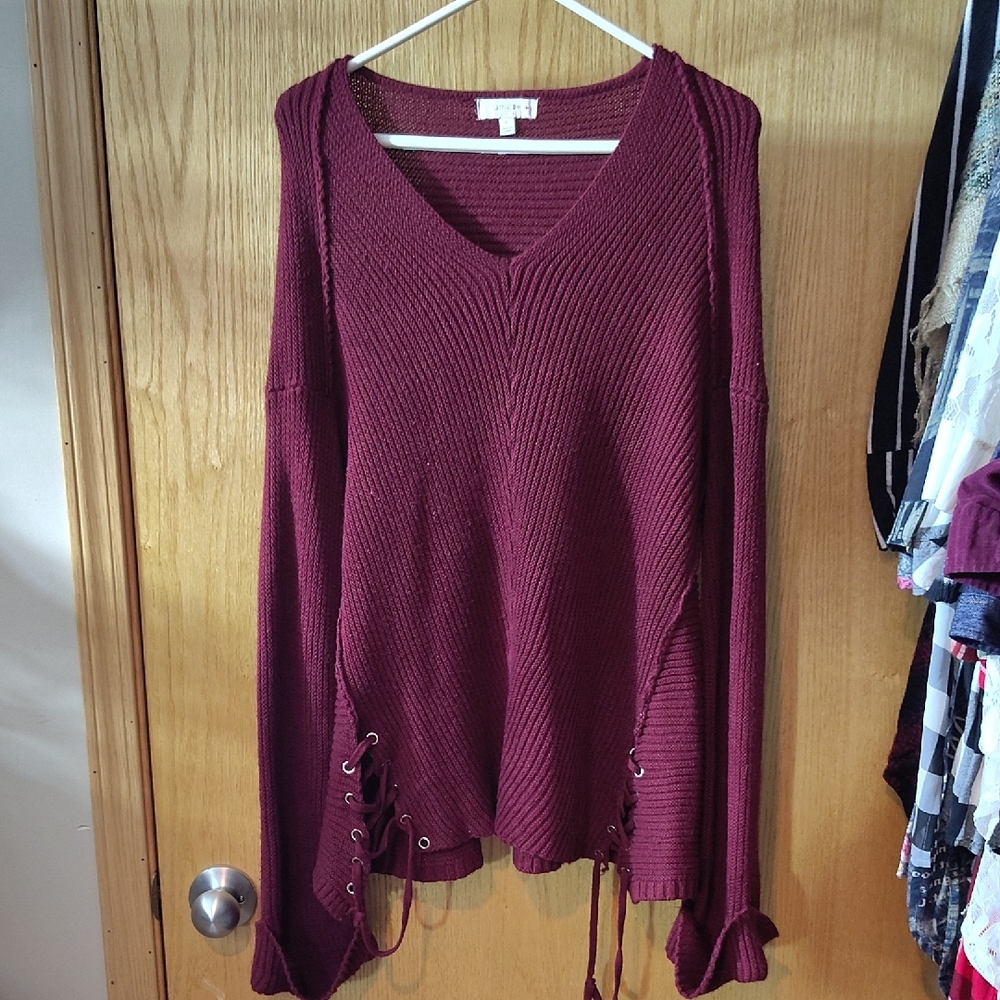 Umgee Burgundy Knit Top with V-Neck